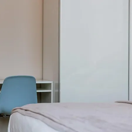 Apartament Huswell - Bright Near The *